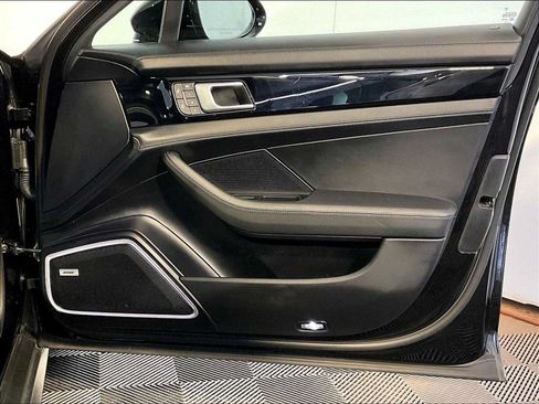 Certified 2023 Porsche Panamera 4 AWD/4WD image 26