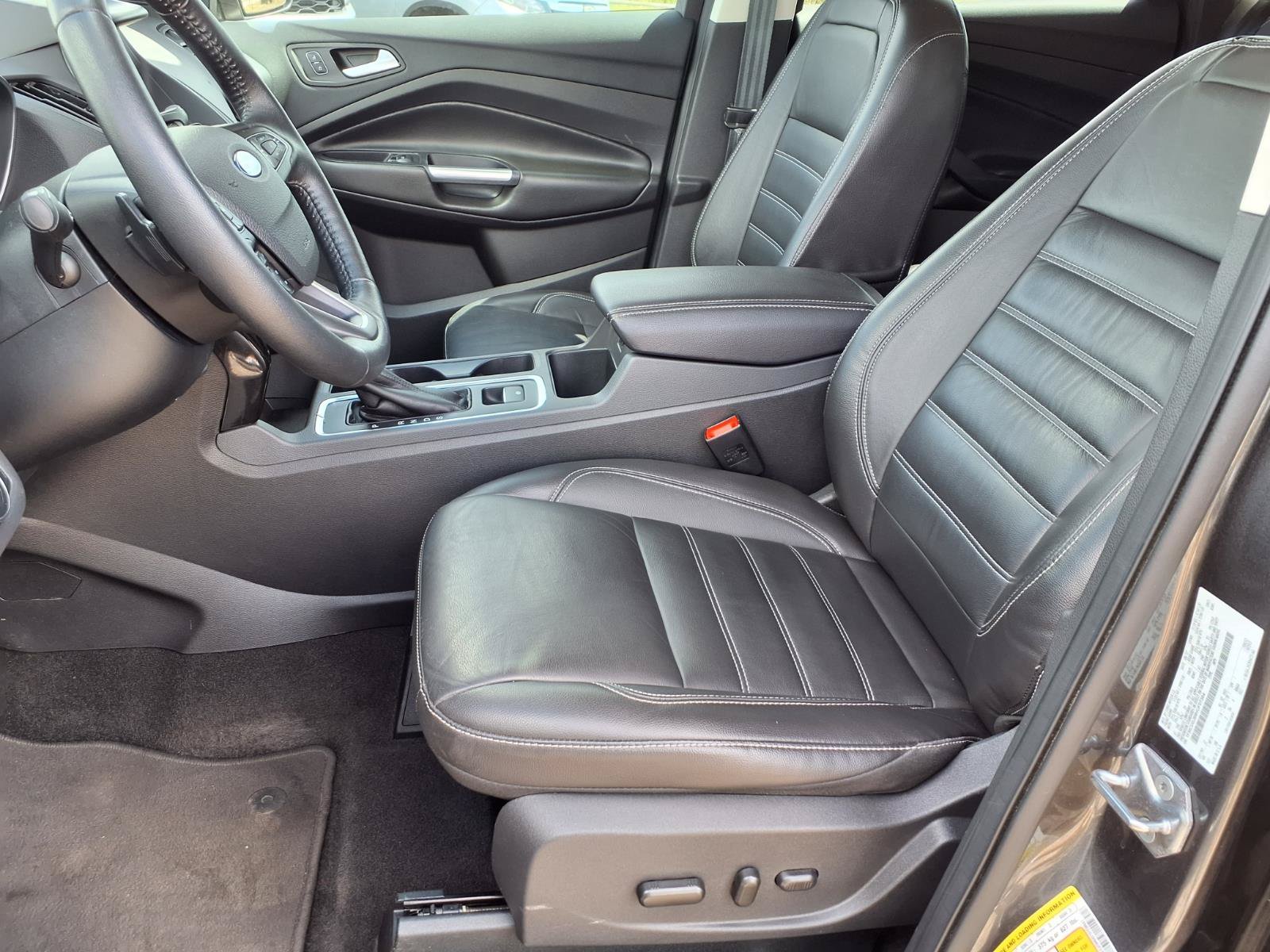 Used 2017 Ford Escape Titanium FWD image 10
