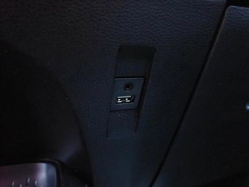 Used 2020 Toyota Corolla SE image 16