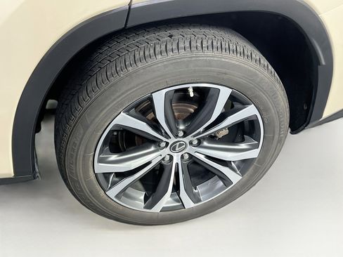 Used 2018 Lexus RX 450h AWD image 30