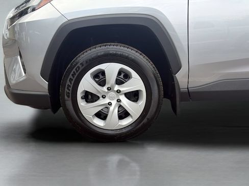Used 2025 Toyota RAV4 LE FWD image 29
