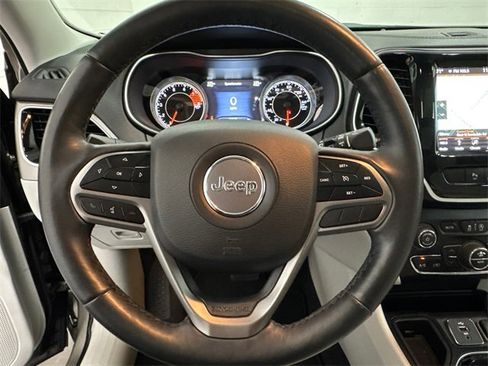 Used 2019 Jeep Cherokee Limited w/ Trailer Tow Group image 14