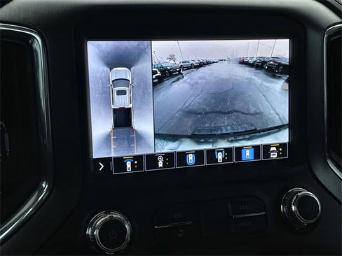 Used 2022 GMC Sierra 1500 AT4 w/ AT4 Premium Package image 16