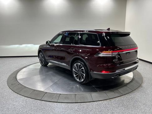 Used 2020 Lincoln Aviator Reserve w/ Equipment Group 202A AWD/4WD image 9