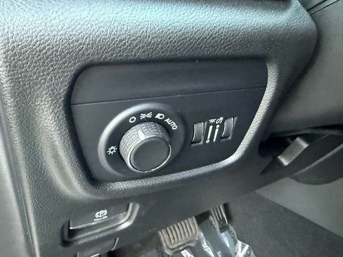 New 2025 Jeep Grand Cherokee L Altitude image 13