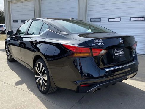 Used 2022 Nissan Altima 2.5 SR image 5
