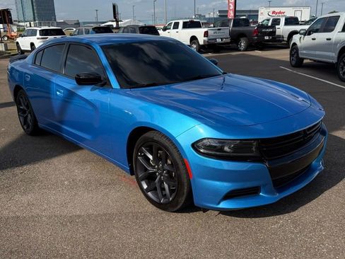 Used 2023 Dodge Charger SXT w/ Blacktop Package RWD image 8