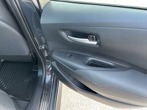 Used 2025 Toyota Corolla SE image 52