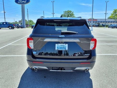 Certified 2024 Ford Explorer XLT w/ Equipment Group 202A AWD/4WD image 4