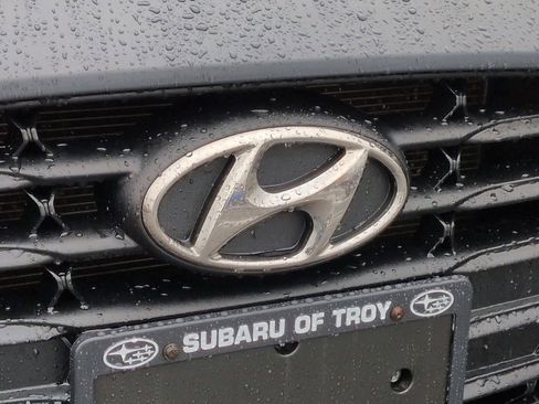 Used 2019 Hyundai Veloster 2.0 image 12