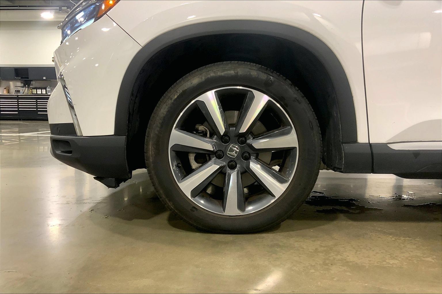 Used 2025 Honda Pilot Touring image 5