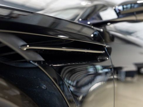 Used 2021 Aston Martin DB11 Volante image 14