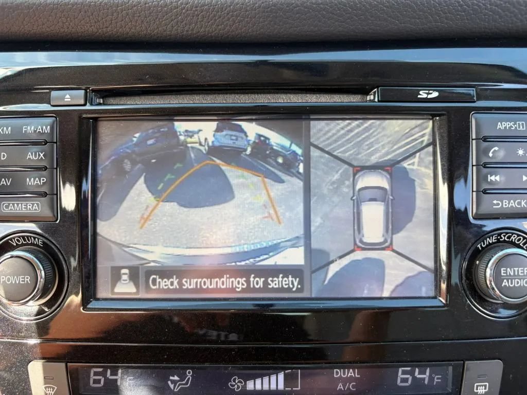 Used 2014 Nissan Rogue SL AWD/4WD image 22