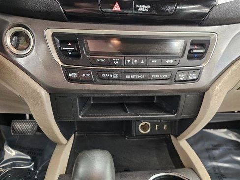 Used 2016 Honda Pilot EX image 18
