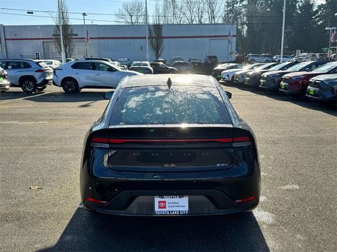 Certified 2025 Toyota Prius LE image 6