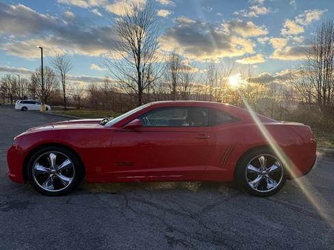 Used 2014 Chevrolet Camaro LT image 3