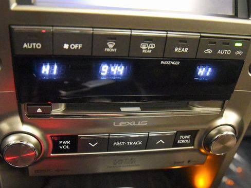 Used 2020 Lexus GX 460 Luxury w/ Luxury Sport Package image 19