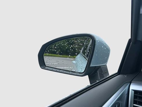 New 2026 Volkswagen Taos SE image 41