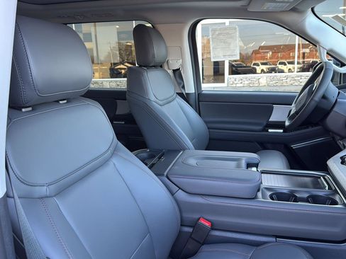 New 2025 Ford Expedition Max Active image 14