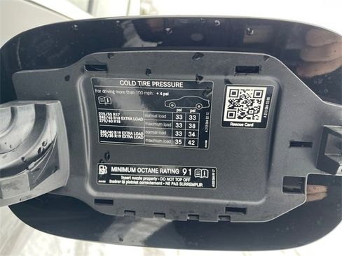 Used 2023 Mercedes-Benz E 350 4MATIC Sedan image 16