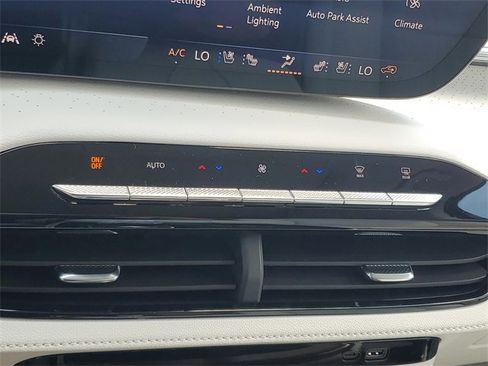 New 2026 Buick Enclave Avenir w/ Super Cruise Package image 18