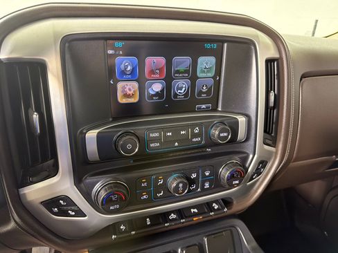 Used 2017 GMC Sierra 1500 SLT w/ SLT Premium Package AWD/4WD image 14