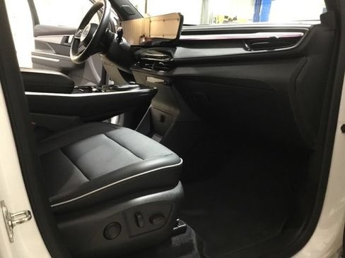 Used 2024 Buick Envision Preferred AWD/4WD image 49