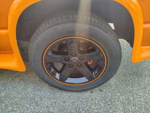 Used 2005 Dodge Ram 1500 Truck SLT w/ Sport Appearance Group image 21