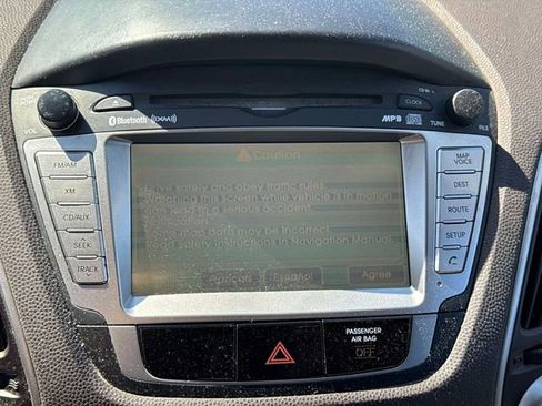 Used 2010 Hyundai Tucson GLS FWD image 31
