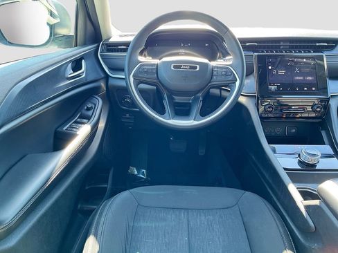 Used 2023 Jeep Grand Cherokee L Laredo image 26