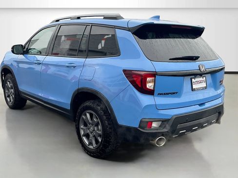Used 2025 Honda Passport TrailSport image 5