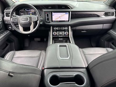 Used 2021 GMC Yukon Denali w/ Denali Premium Package RWD image 20