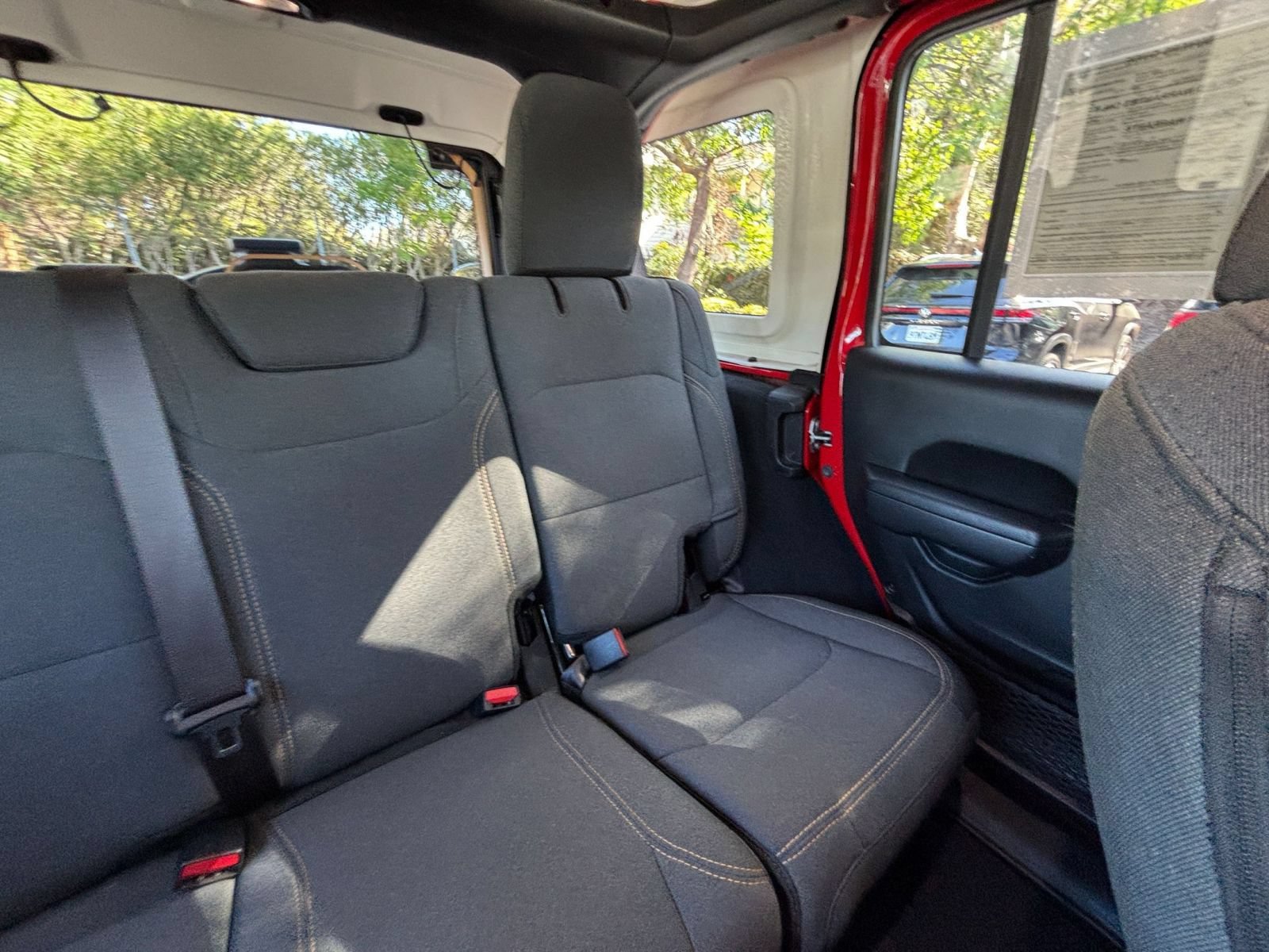 Used 2025 Jeep Wrangler Unlimited Sport AWD/4WD image 34