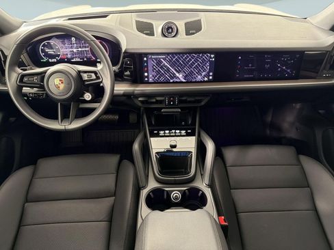Certified 2026 Porsche Cayenne AWD/4WD image 28