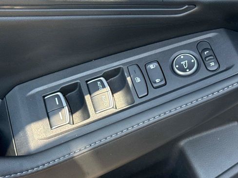 Used 2024 Honda Accord Sport image 17