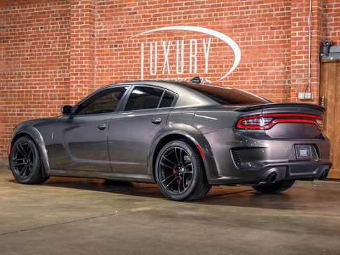 Used 2020 Dodge Charger SRT Hellcat w/ Harman/Kardon Audio Group RWD image 4