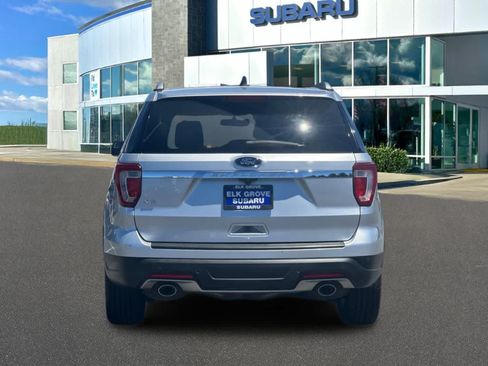 Used 2018 Ford Explorer XLT FWD image 7