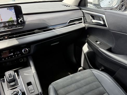 Used 2024 Mitsubishi Outlander SE FWD image 17