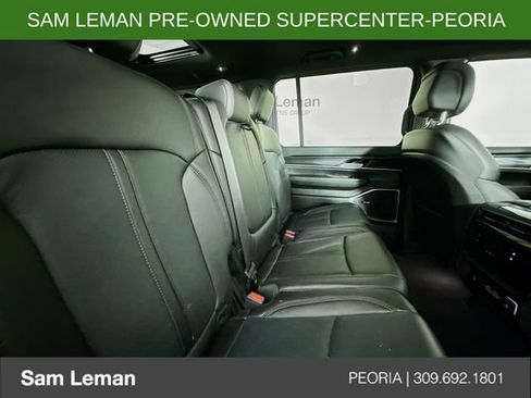 Used 2024 Jeep Wagoneer 4WD w/ Premium Group I image 30