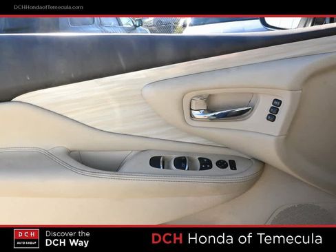 Used 2018 Nissan Murano Platinum image 15