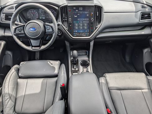Used 2025 Subaru Ascent Bronze Edition w/ Onyx Package AWD/4WD image 10