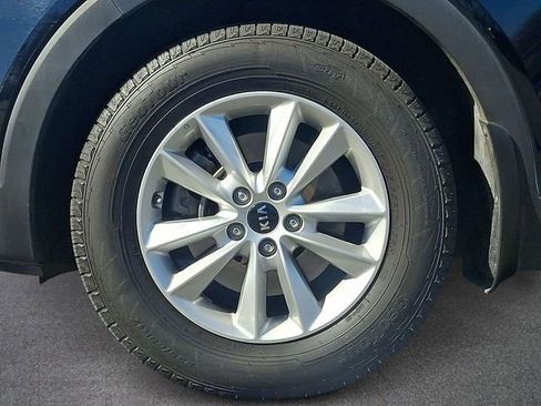 Used 2019 Kia Sorento L image 7