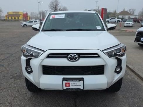Used 2024 Toyota 4Runner SR5 Premium w/ SR5 Premium Package image 9