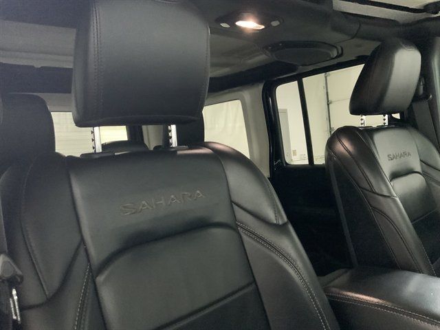 Used 2018 Jeep Wrangler Unlimited Sahara AWD/4WD image 36