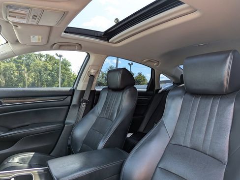 Used 2018 Honda Accord EX-L image 25