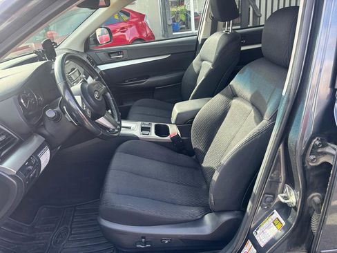 Used 2011 Subaru Outback 2.5i Premium w/ All-Weather Pkg image 4