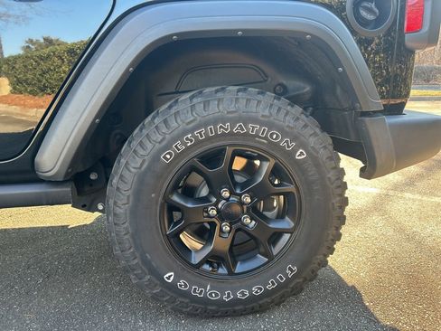 Used 2022 Jeep Wrangler Unlimited Sport image 5