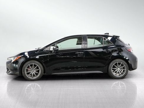 Used 2021 Toyota Corolla SE FWD image 2