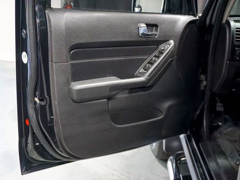 Used 2008 HUMMER H3 image 48