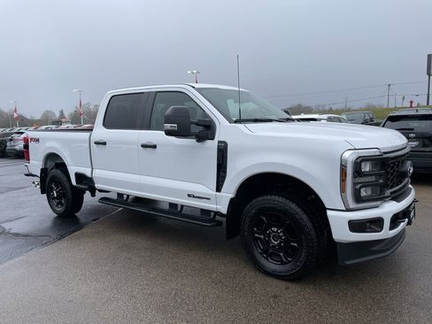 Used 2024 Ford F250 XL w/ STX Appearance Package image 2